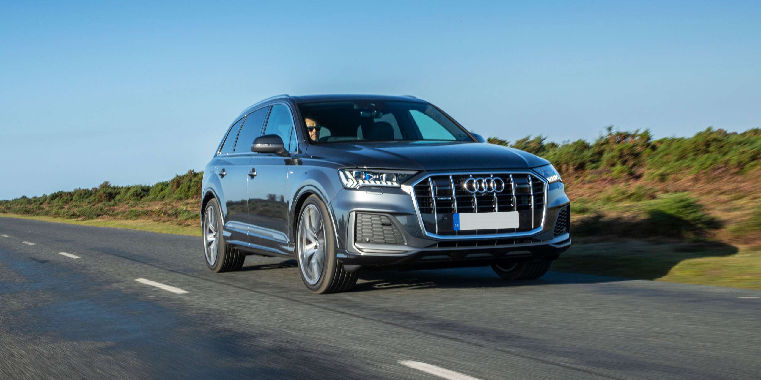 Q7-driving-front-2
