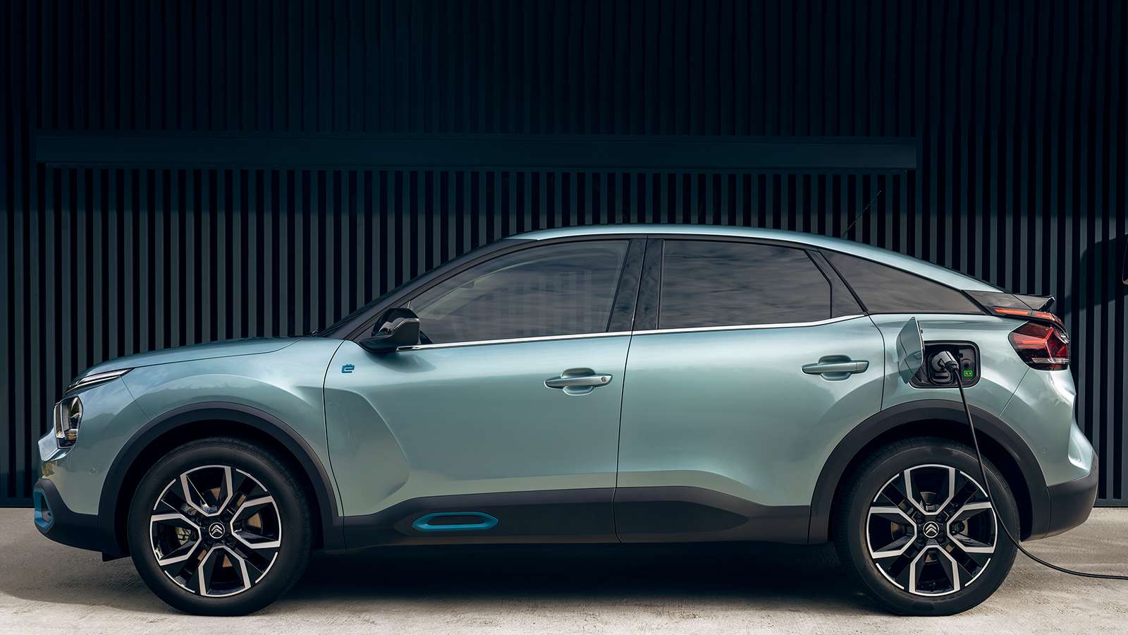Citroen_e_C4_100_electric